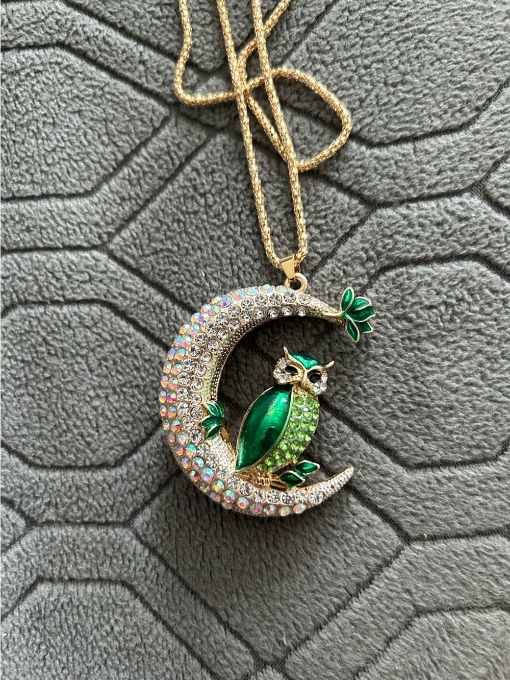 Green Crystal Owl On The Moon Pendant Necklace - Women's Jewelry 20 - Picture 1 of 4
